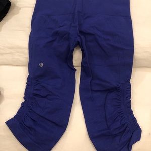 Lululemon Blue Cropped Leggings